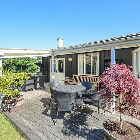 3 Bedroom Stunning In Ferienhaus *