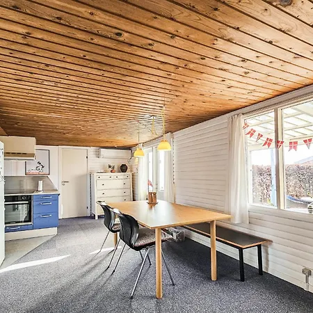 3 Bedroom Stunning In *